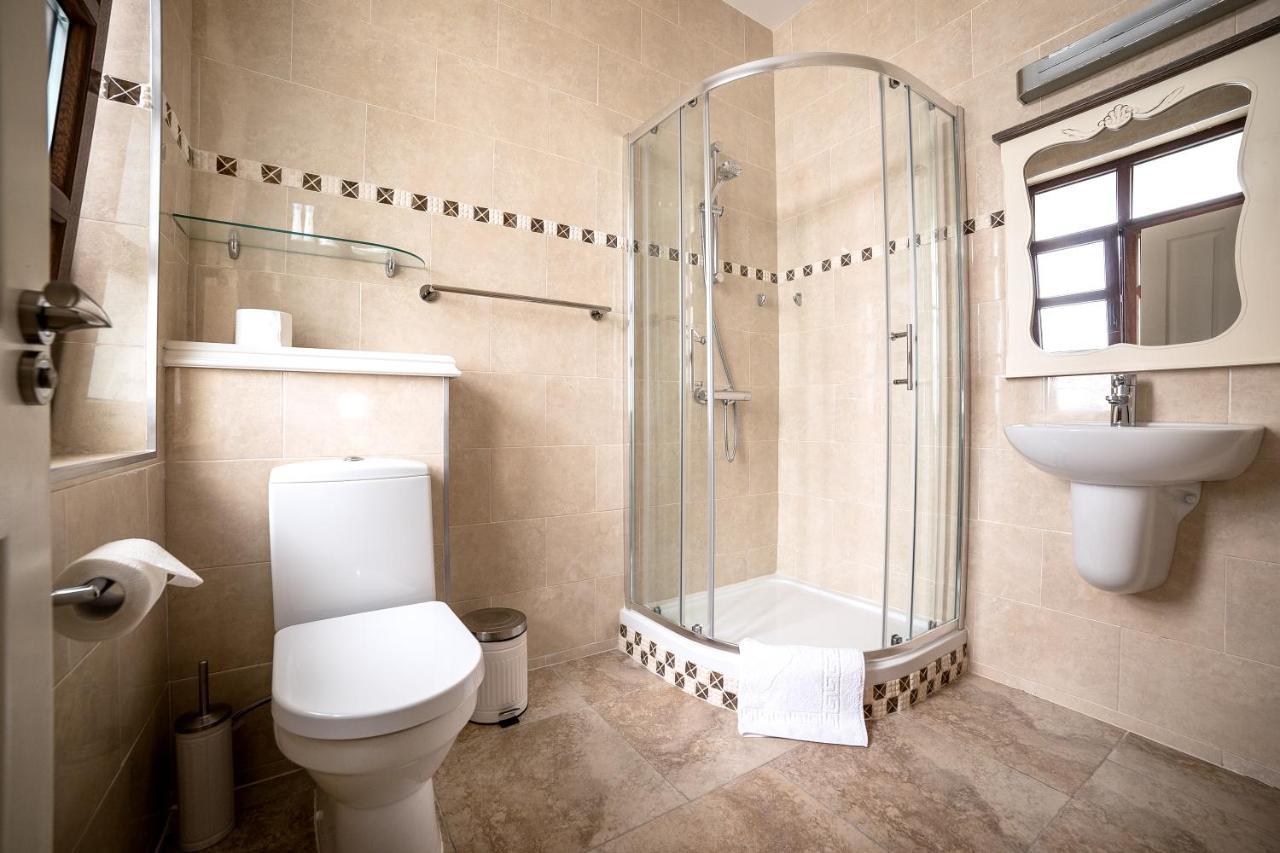 The Frontier Hotel Siret Extérieur photo