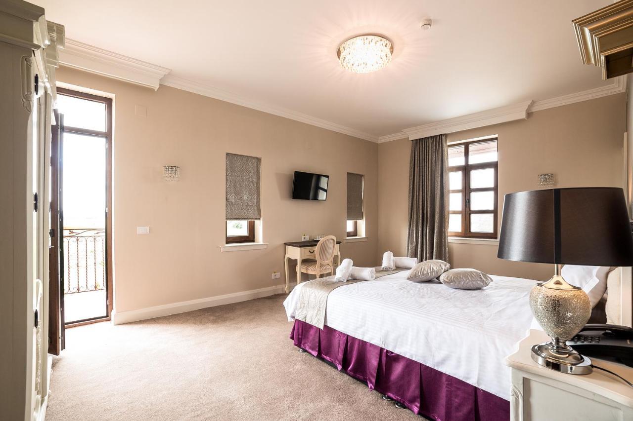 The Frontier Hotel Siret Extérieur photo
