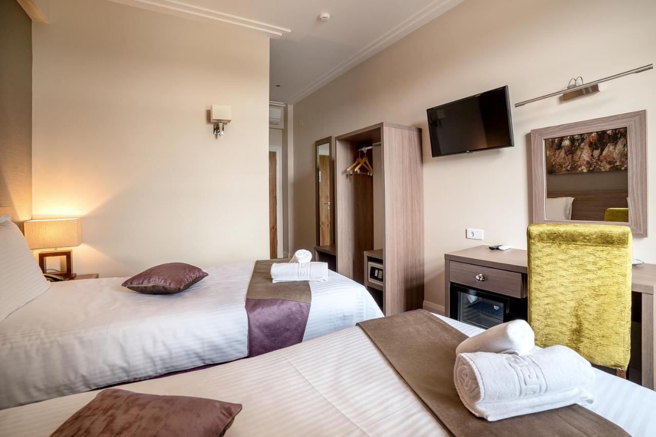 The Frontier Hotel Siret Extérieur photo
