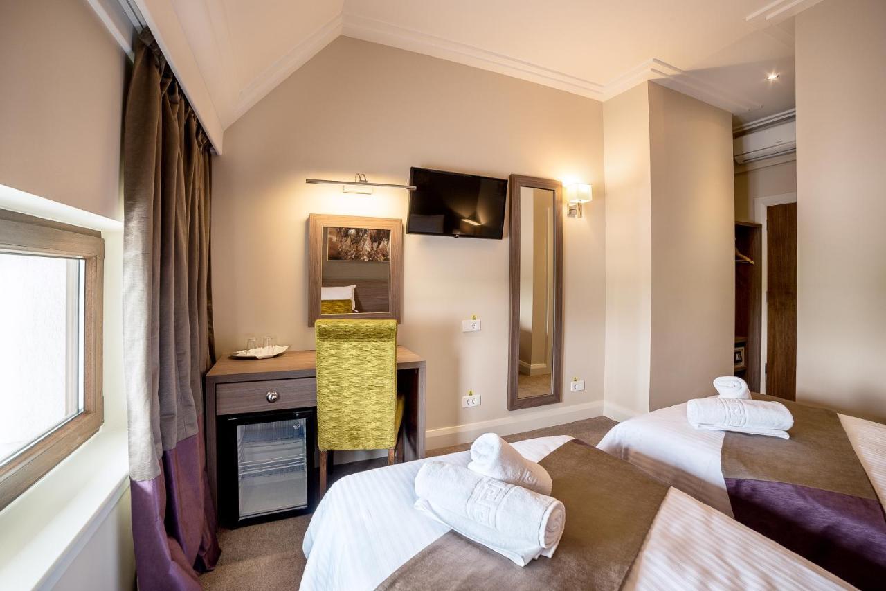 The Frontier Hotel Siret Extérieur photo